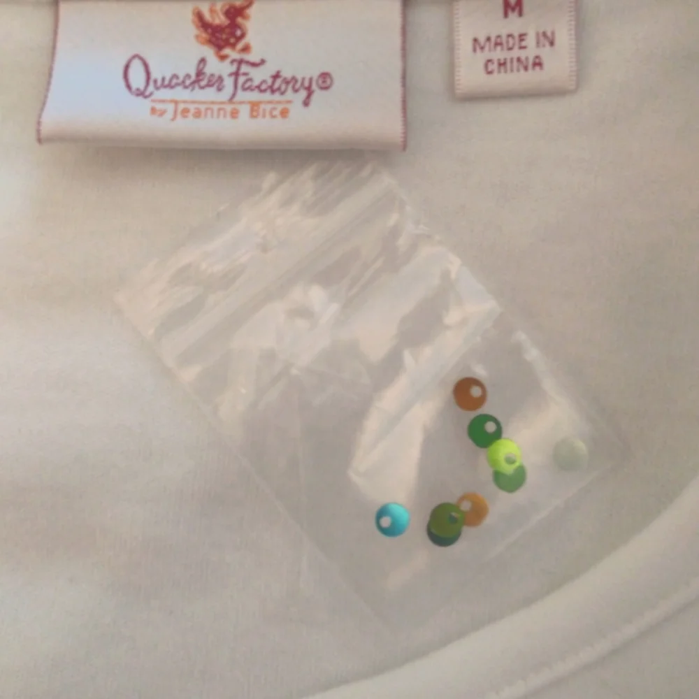 SOLD - Quaker Factory White Tee with Green Sequin Shamrock, Medium, NWT - Picture 5 of 7